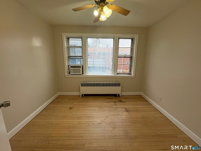 Photo - 715 Burnside Ave Unit 2W