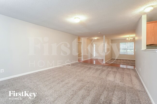 2402 Lannigan Dr
