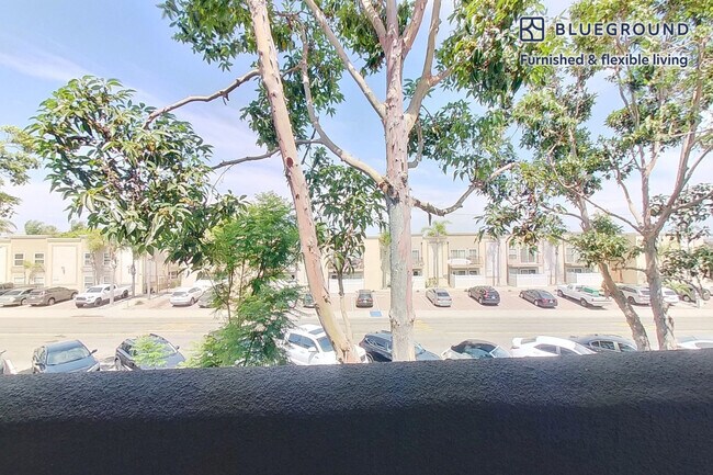 3883 Ingraham St Unit SI FL2-ID915A