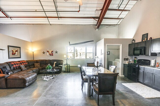 Photo - 800 Oak St Unit ID1385785P