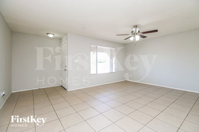 Photo - 1918 E Watson Dr