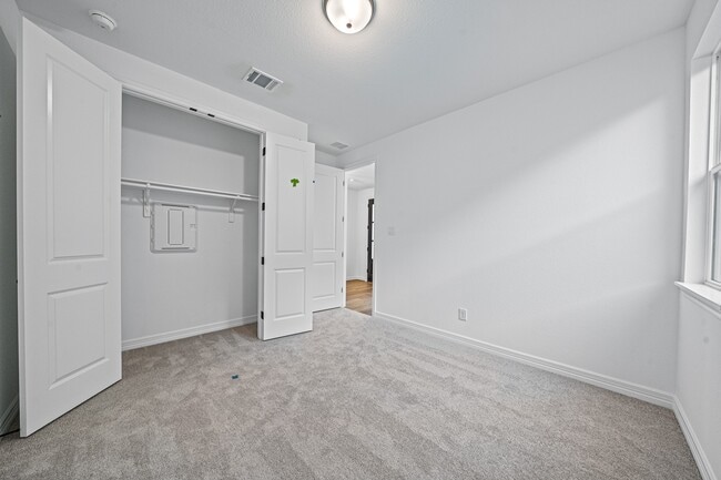 Building Photo - 17443 Chester Valley Trail
