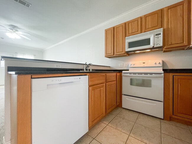 Photo - 1401 Bagby Ave Unit 10