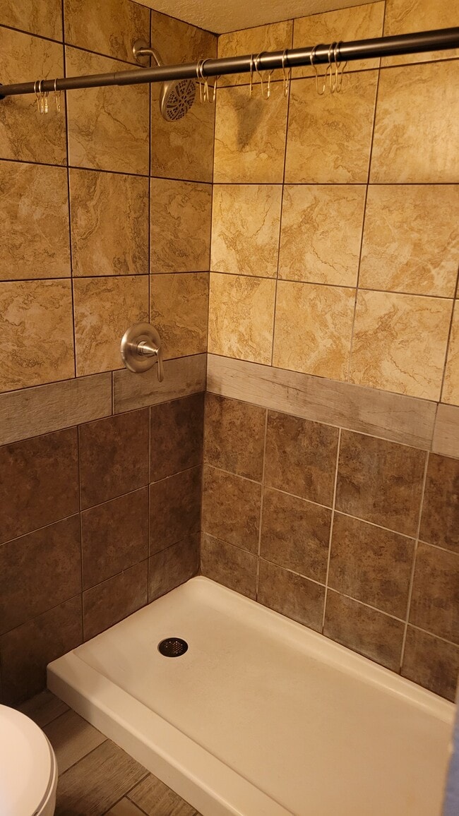 Photo - 304 Plaza Heights Rd Unit 3