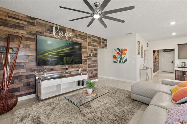 Photo - 7850 Oak Reflection Lp Unit SI ID1516265P