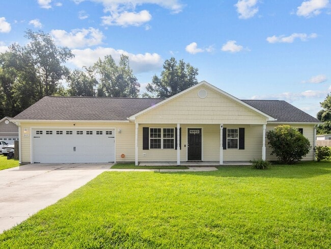 Building Photo - Welcome to Woodbury Farm!