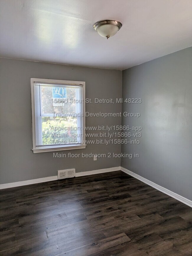 Photo - 15866 Stout St