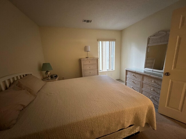 Photo - 116 Westlake Ct