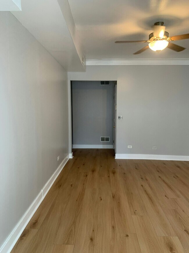 Photo - 3302 W Fulton Blvd Unit 102