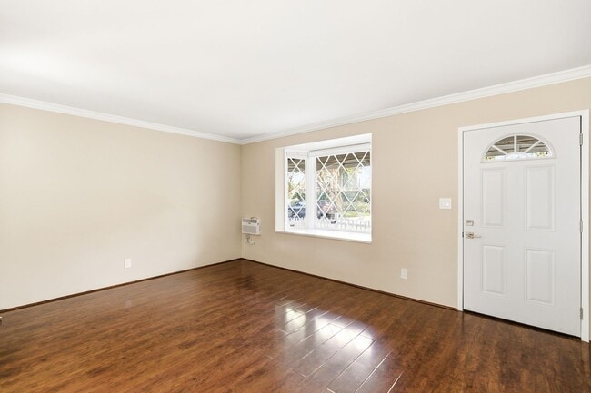 Photo - 12334 Moorpark St Unit 4359