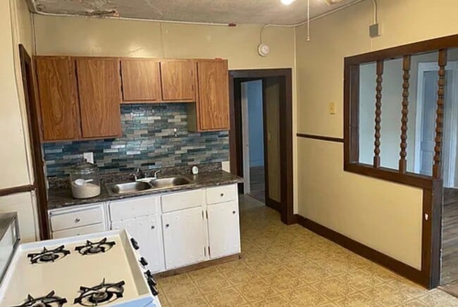 240 Estes St Unit 3F