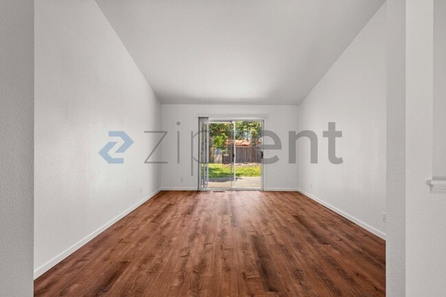 Photo - Unit