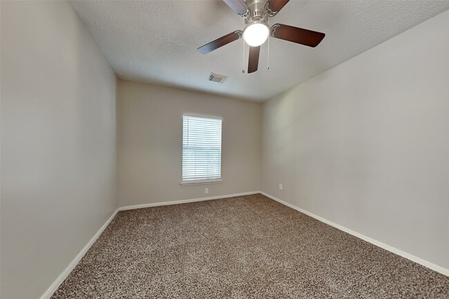 Photo - 6 E Summer Storm Cir