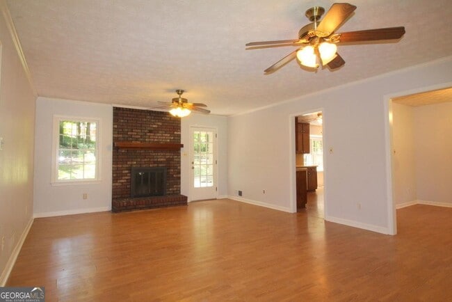 Photo - 2946 Ripple Ct SW