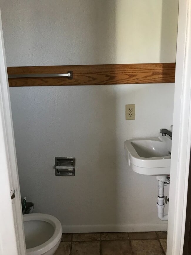 Photo - 2007 Lake Elmo Dr