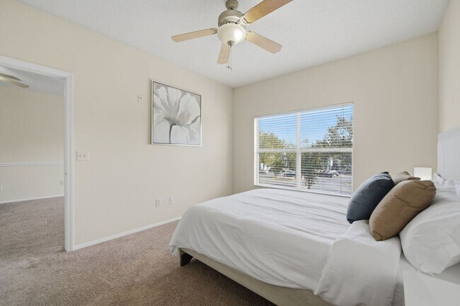 23 Andrea Dr Unit SI FL3-ID1612529P