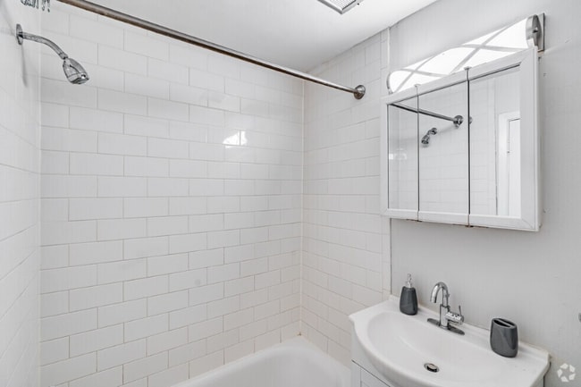 Photo - 630 W Fisher Ave Unidad 2