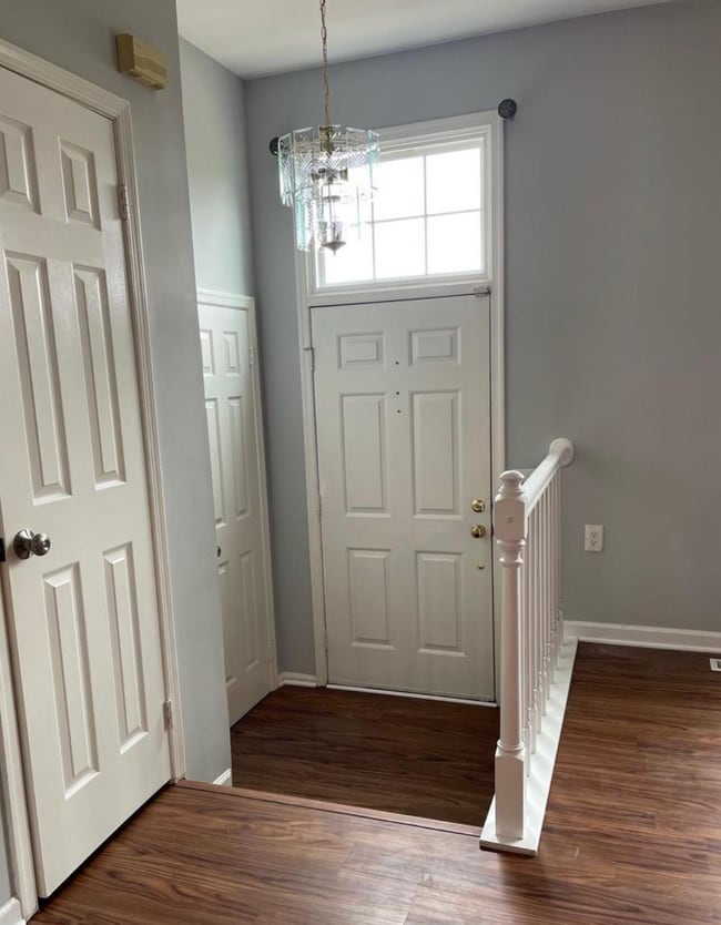 Photo - 8048 Hilliard Dr