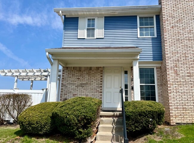 Photo - 42127 Gladwin St Rental