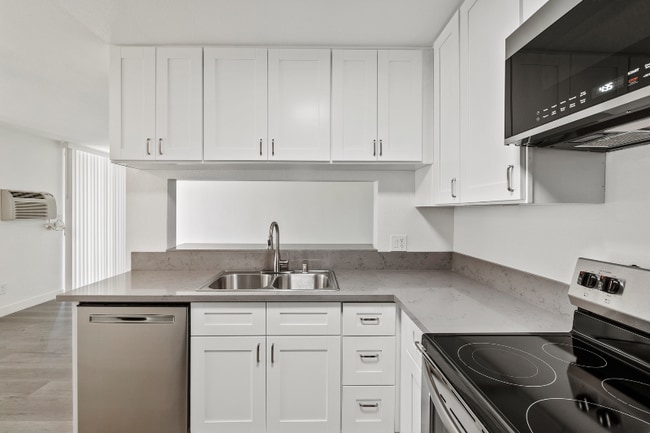 712 S Fernwood St Unit 26