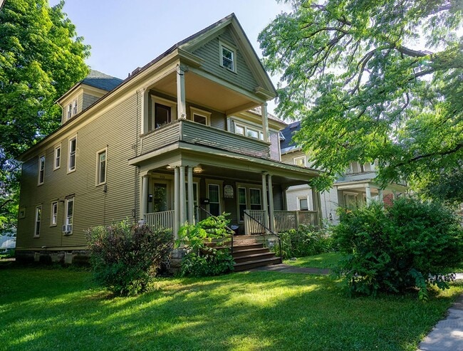 Photo - 725 Euclid Ave Unidad Euclid 725