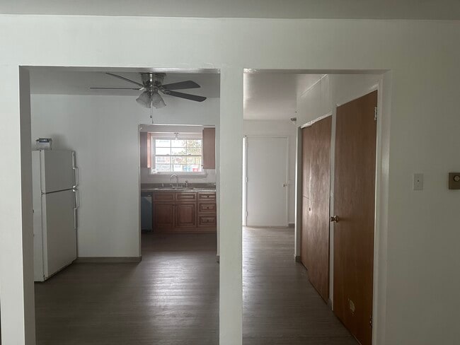 Photo - 421 Bethlehem Ct