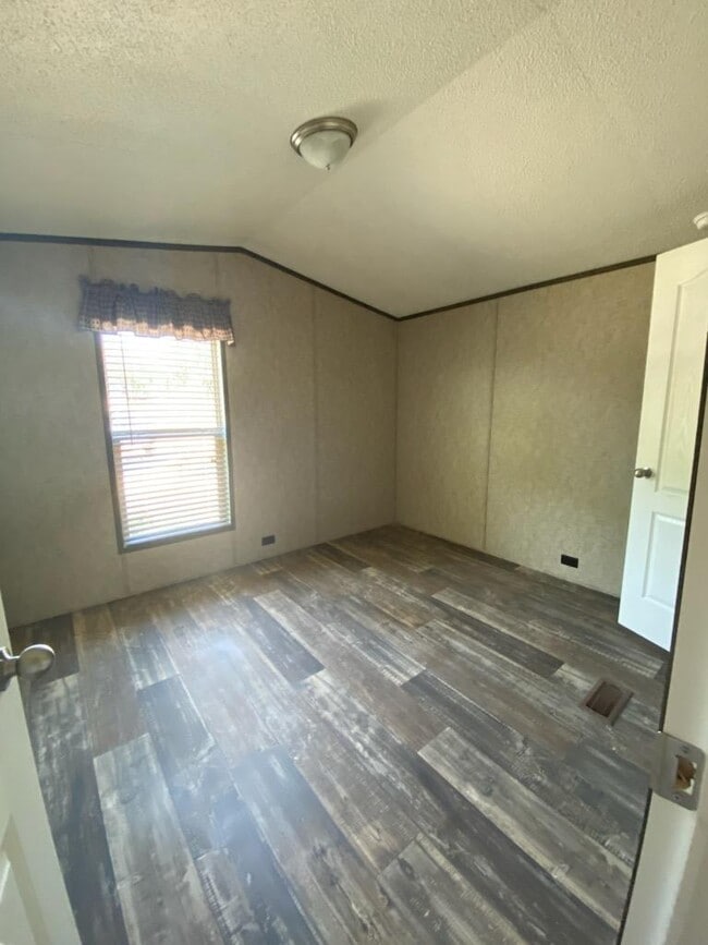 Photo - 31449 Wisteria Rd