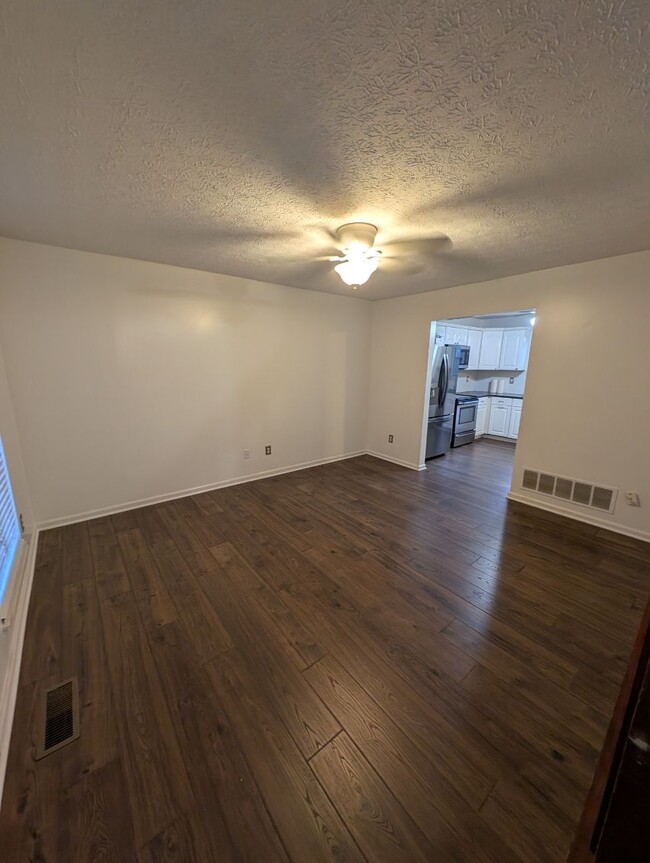 Photo - 53 Brenton Dr