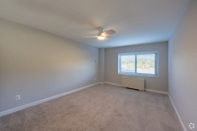 2BR, 2BA - 1088SF - Bedroom 2