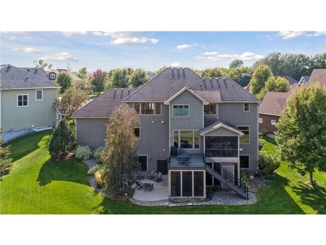 Photo - Gorgeous 5 Bedroom Home for Rent