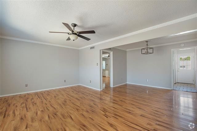Building Photo - 5817 Sandhurst Ln Unit C Rental