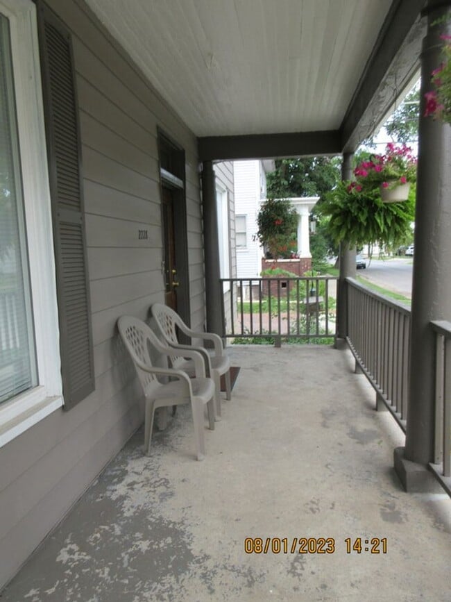 Photo - 2228 S Harrison St Unidad Apt 2