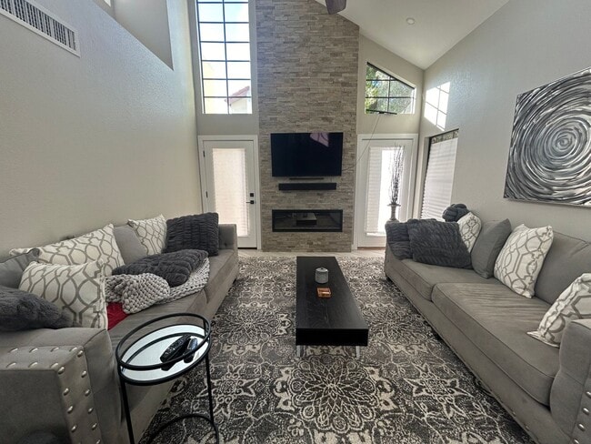 Photo - 2 Bedroom 2 Bathroom Alta Mirada Townhome