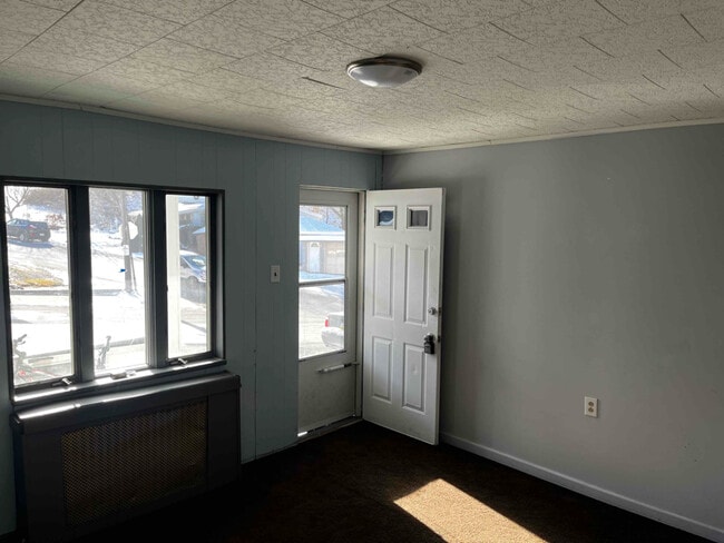 Photo - 377 W Ridge St