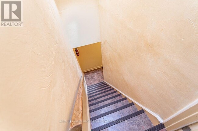 Photo - 718 Ross St Unit 2