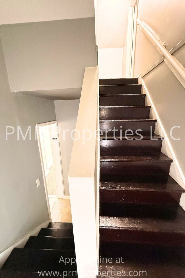 Photo - 4 Bedrooms / 1.5 Bathrooms House
