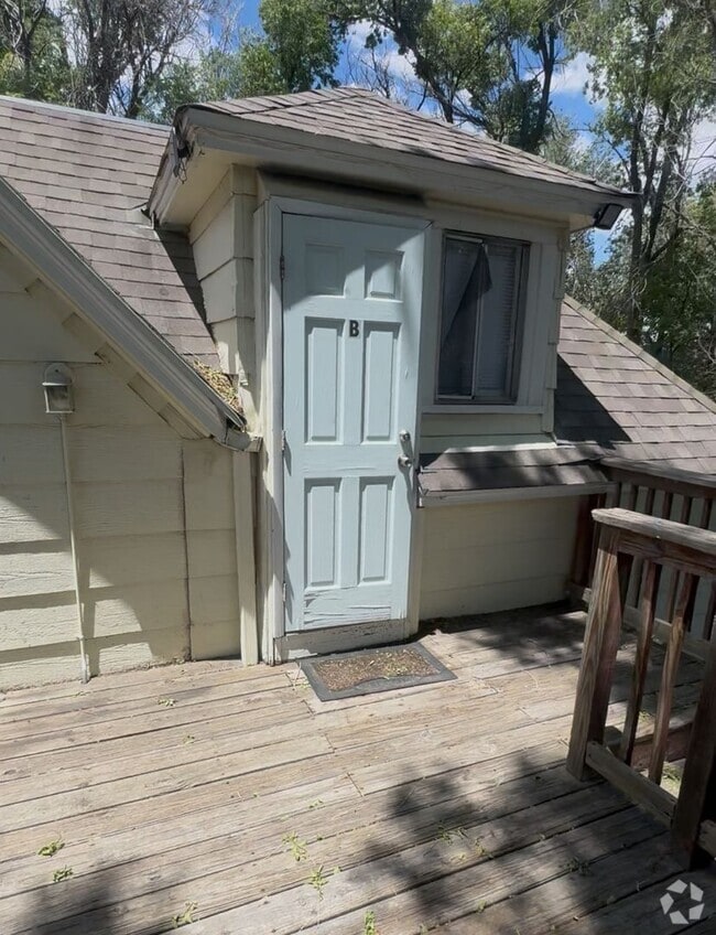 Building Photo - E. Brookside- 126 Unit B Rental