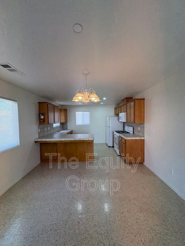 Photo - 2106 W Lark Ave