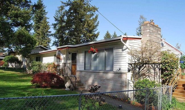 Photo - Spacious and bright