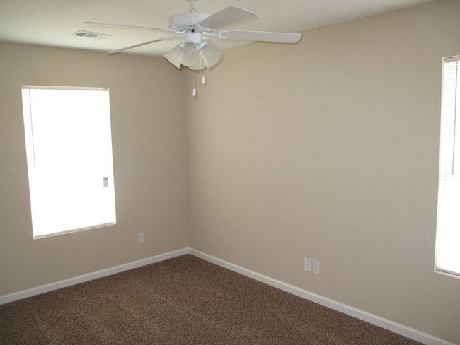 Photo - 145 Connor Lp Unit 145 Connor Loop