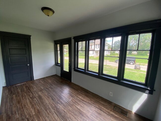 Photo - 104 Nicklas Ave