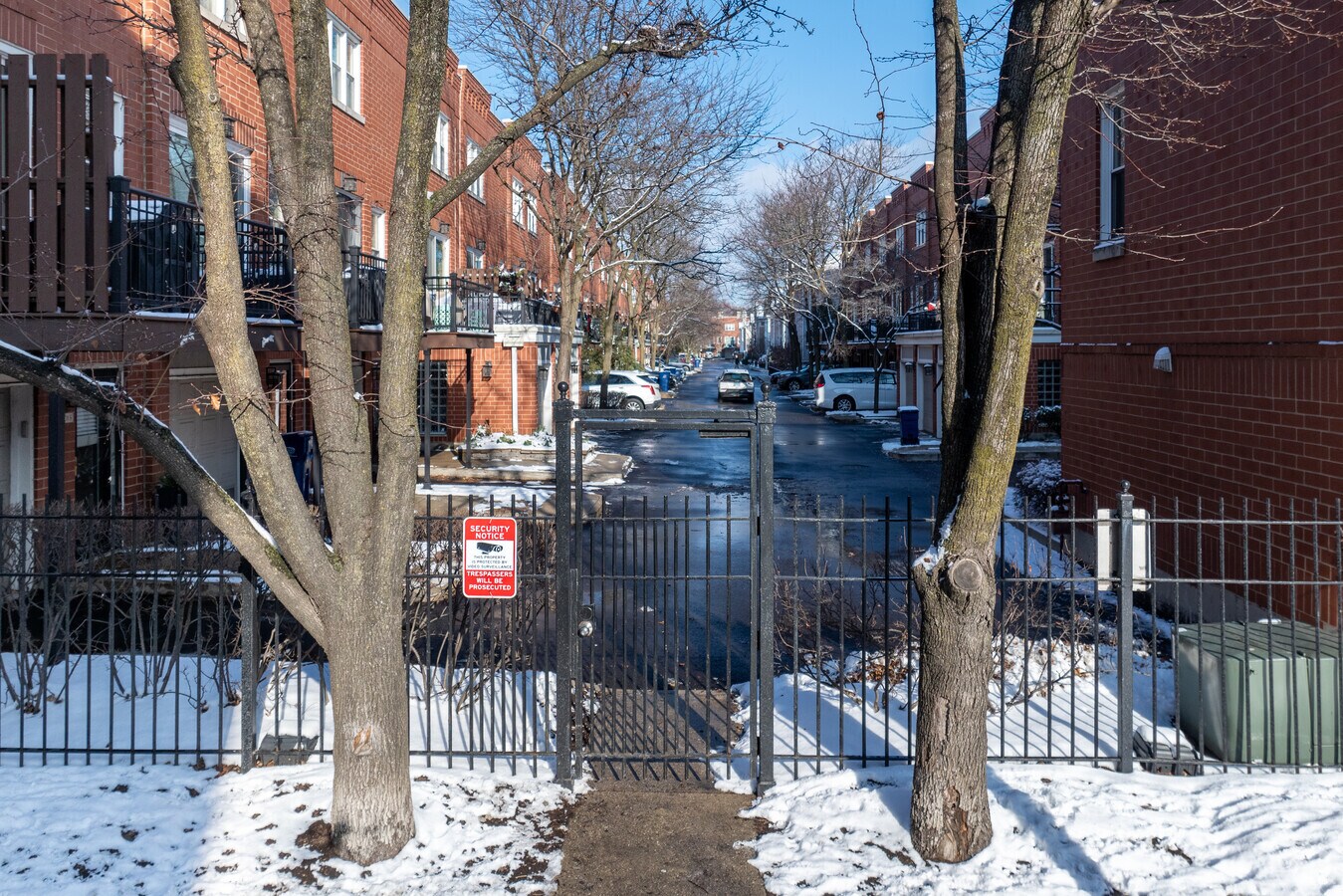 Entrance - 1840 W Diversey Pky