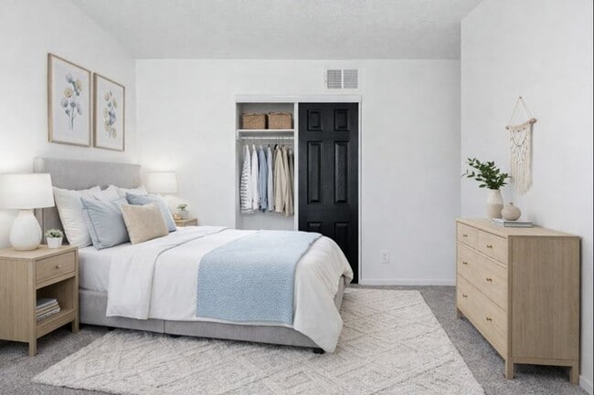 Photo - Spacious 3 Bedroom at Scenic Hills Homes - apply now and