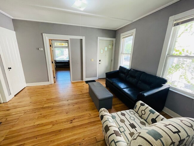 Photo - 52 Saint John Ave