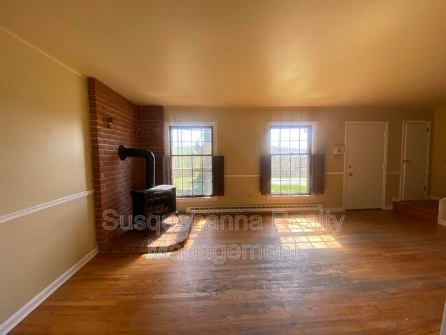 Photo - 529 Stone Hill Rd