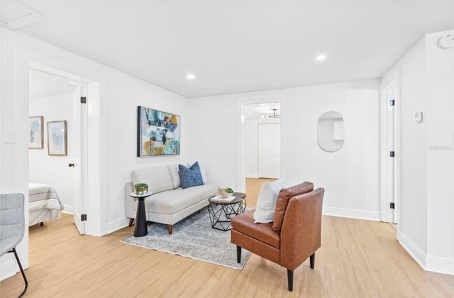 Photo - 1517 E Giddens Ave