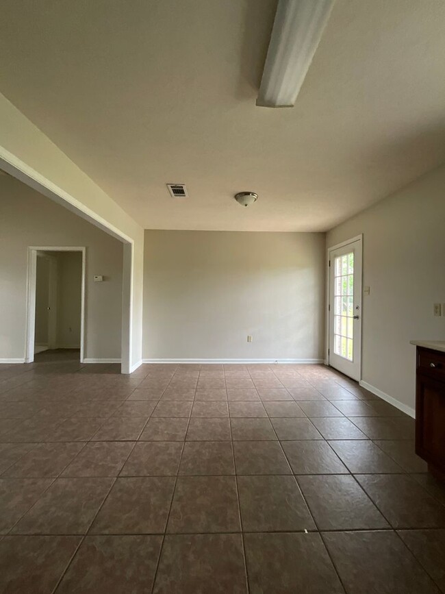 Photo - 1709 Maplewood St