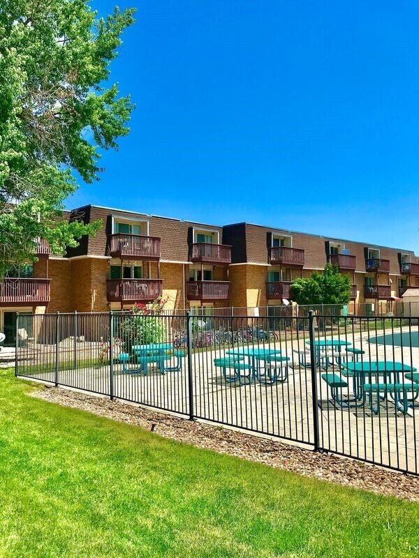 Photo - 11051 W 63rd Pl