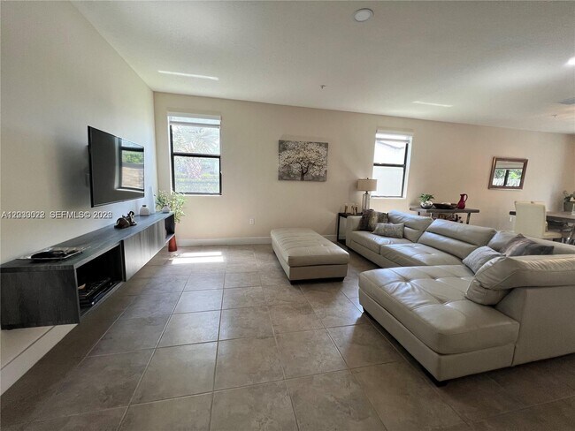 Photo - 10455 NW 82nd St Unidad 1