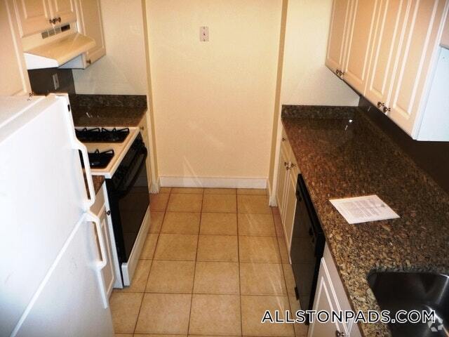 Building Photo - 15 N Beacon St Rental